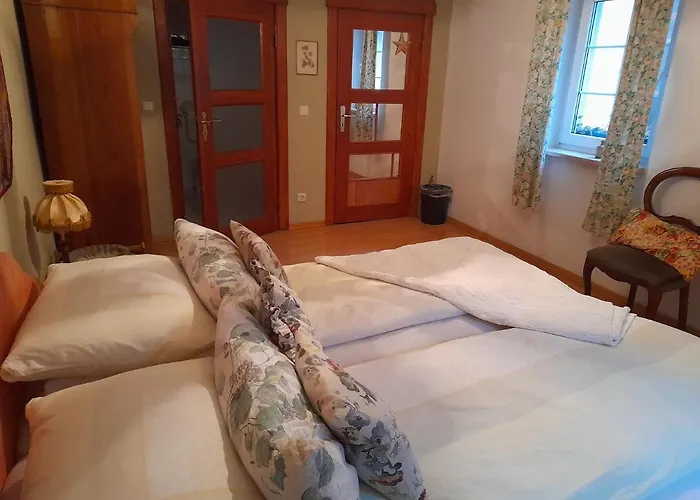 Maison d'hôtes Doppelbettzimmer Auf Bauernhof In Naturalleinlage