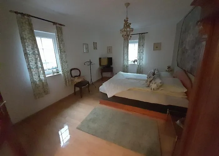 Maison d'hôtes Doppelbettzimmer Auf Bauernhof In Naturalleinlage